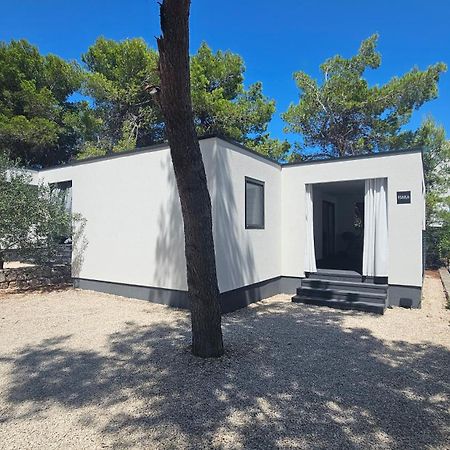 דראגה Fjaka Luxury Mobile Home - Oaza Mira Camping Croatia מראה חיצוני תמונה