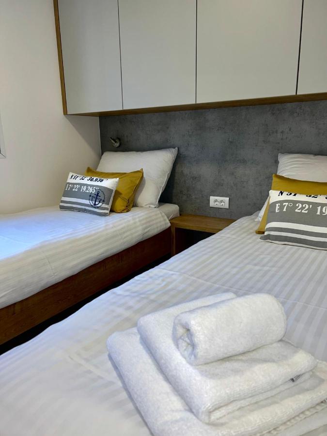 דראגה Fjaka Luxury Mobile Home - Oaza Mira Camping Croatia מראה חיצוני תמונה