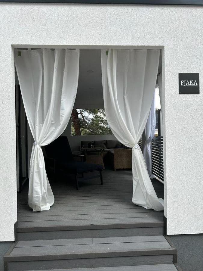 דראגה Fjaka Luxury Mobile Home - Oaza Mira Camping Croatia מראה חיצוני תמונה